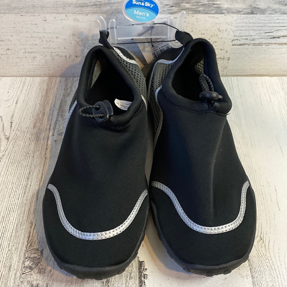 Mens Water Shoes Black/Grey Size M (9/10) NEW